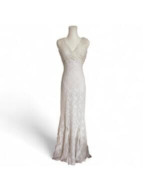 Y2K white lace mermaid maxi dress Sz. M/L
